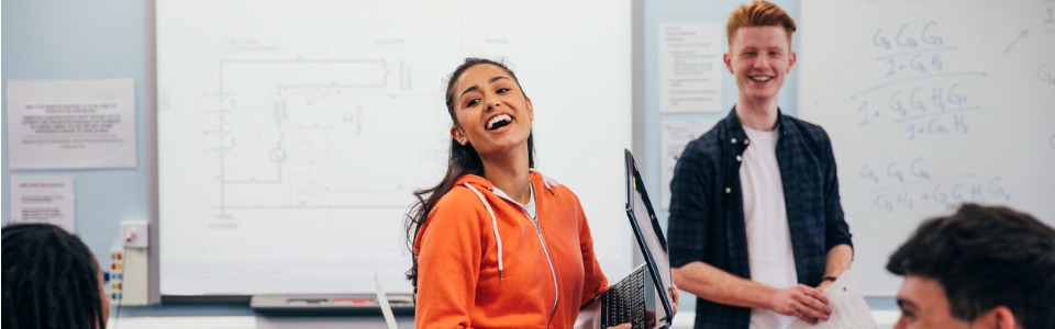 Studierende des Management Studiums in einem Seminar